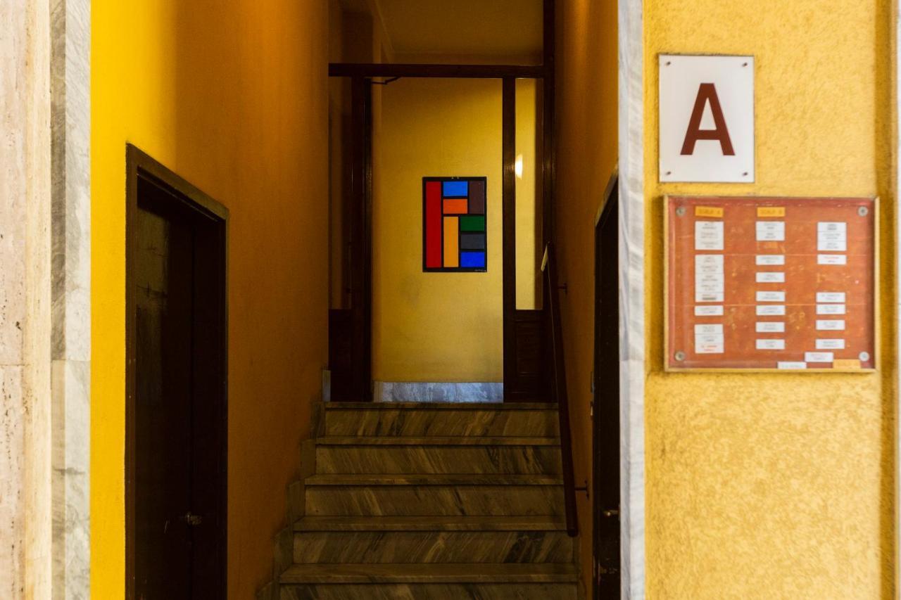 Yellow Line Apartment 米兰 外观 照片