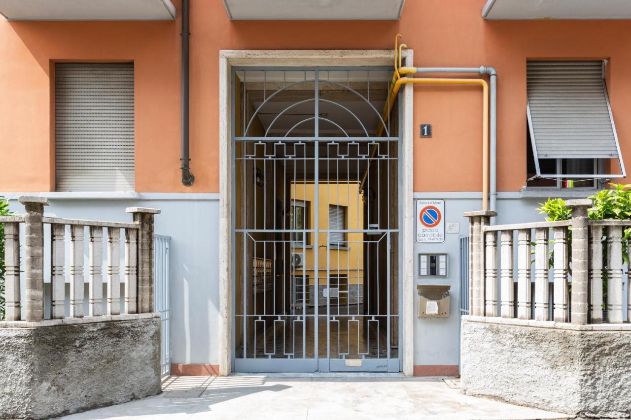 Yellow Line Apartment 米兰 外观 照片